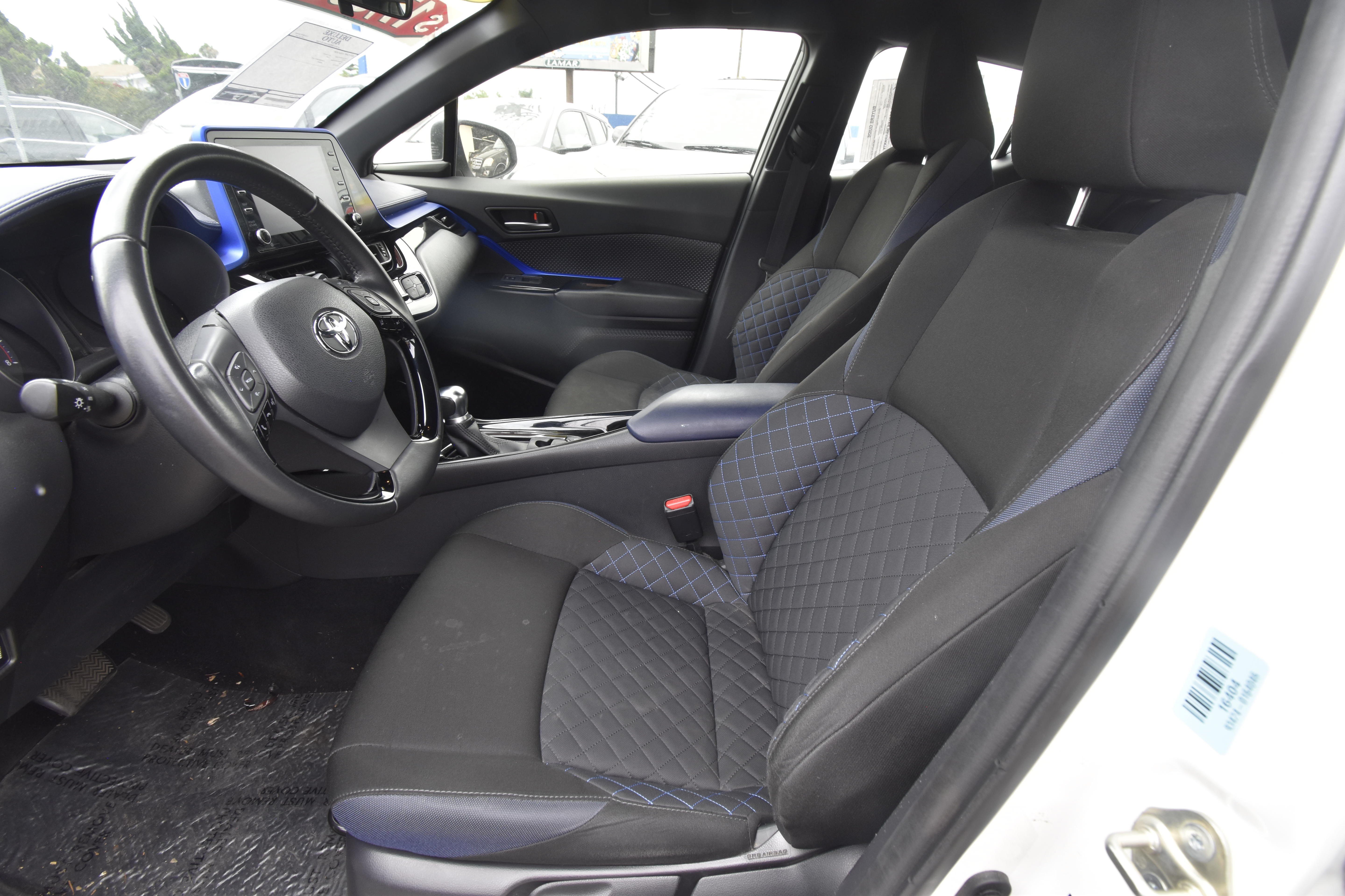 Used 2021 Toyota C-HR XLE FWD image 2