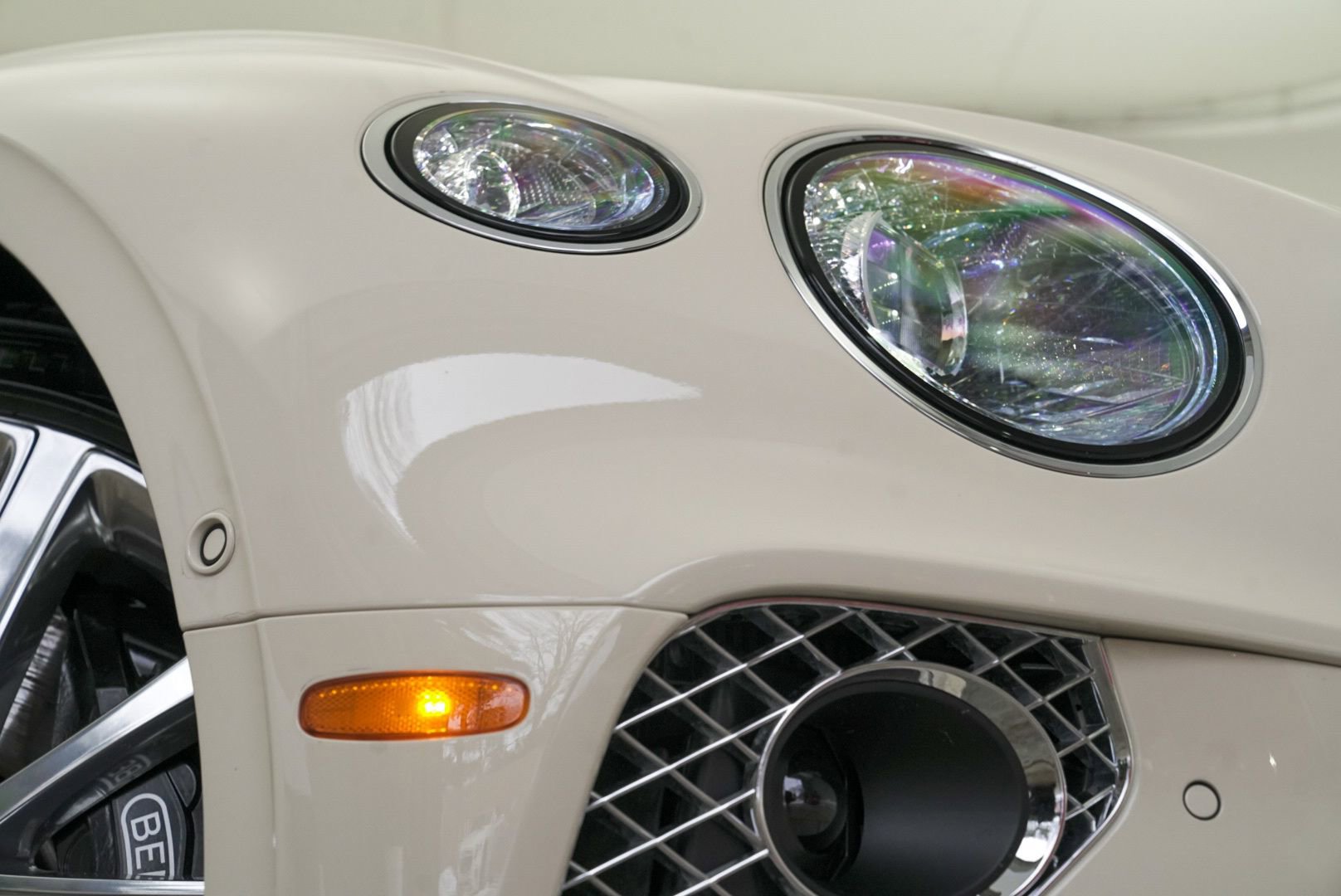 Used 2023 Bentley Continental GT Azure image 71