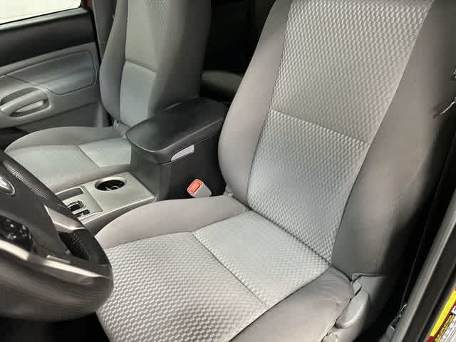 Used 2014 Toyota Tacoma PreRunner w/ SR5 Package RWD image 10