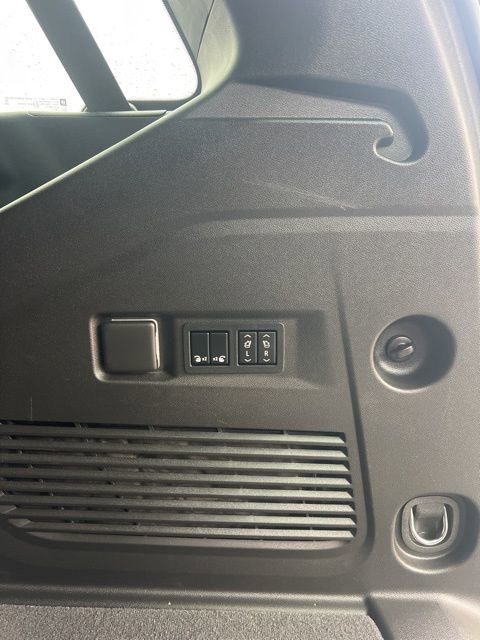 Used 2022 Chevrolet Tahoe High Country AWD/4WD image 82