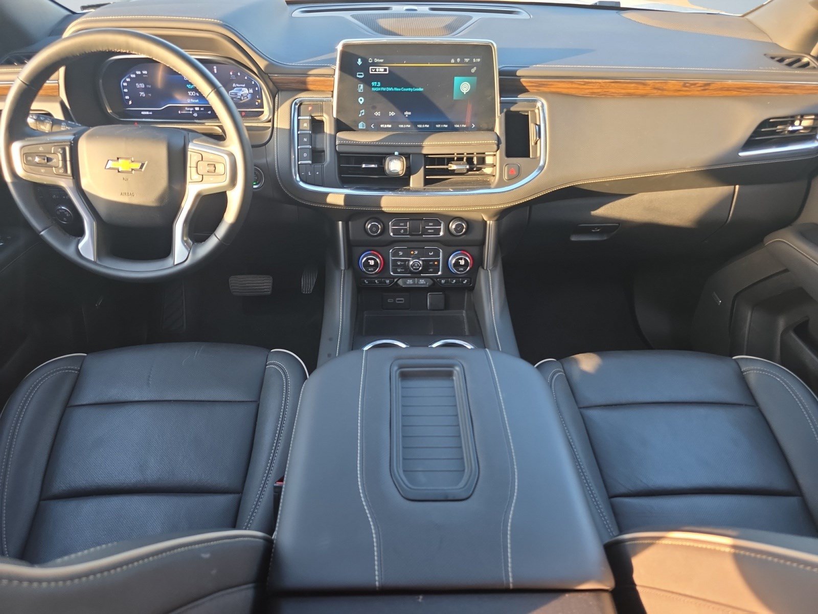 Used 2024 Chevrolet Tahoe Premier w/ Premium Package 2 AWD/4WD image 12