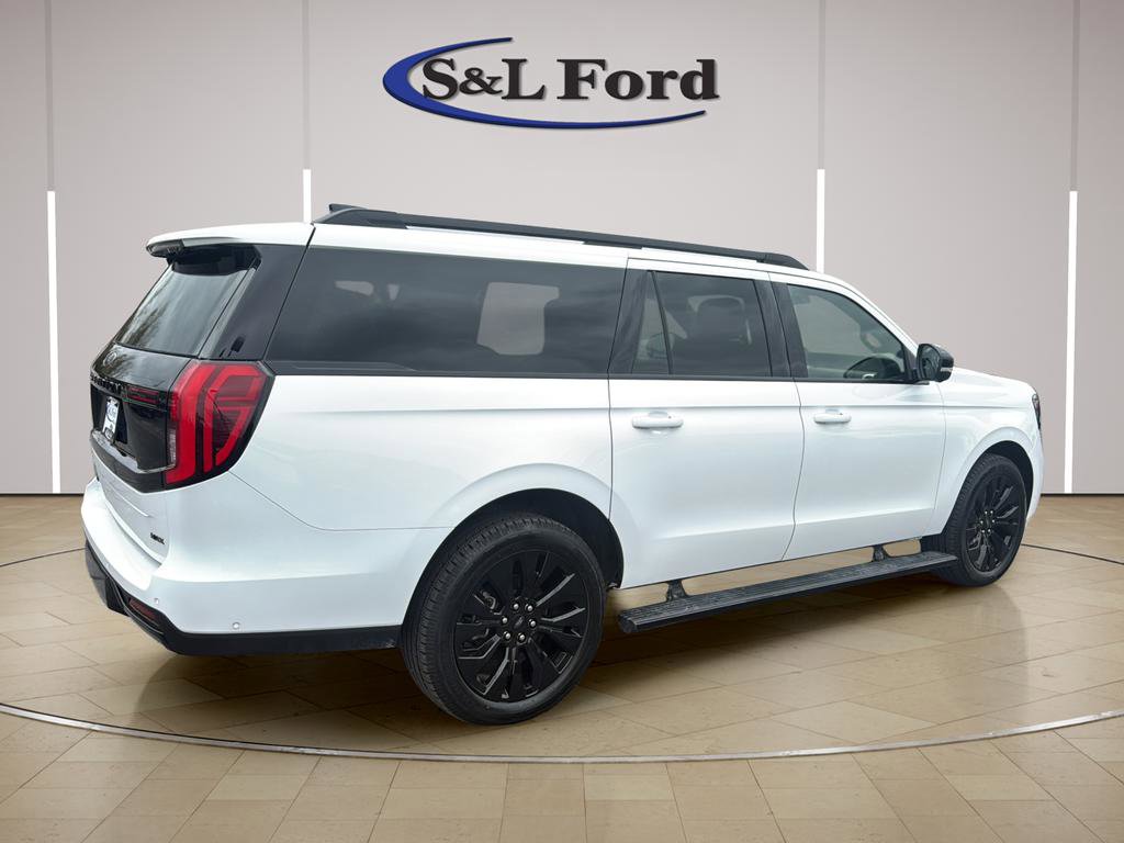 Used 2025 Ford Expedition Max Platinum w/ Stealth Appearance Package AWD/4WD image 8