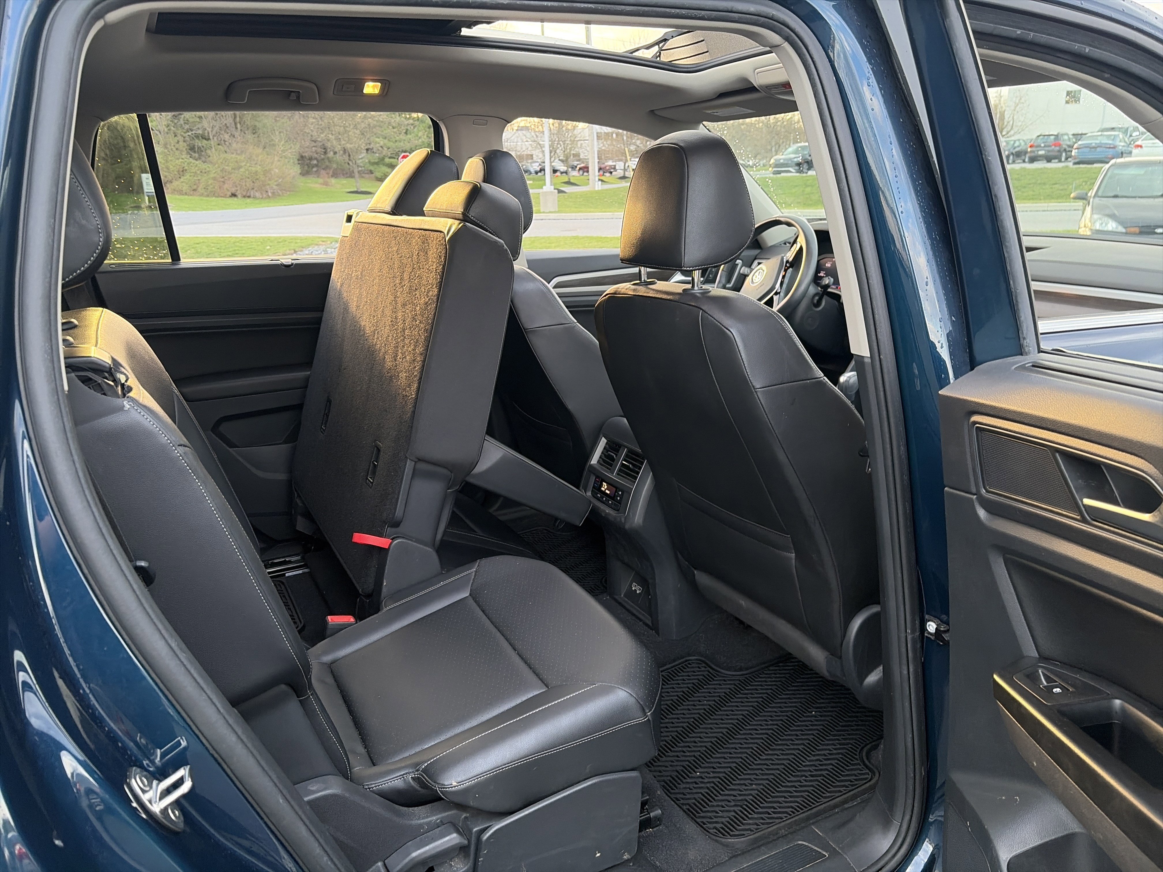 Used 2019 Volkswagen Atlas SEL image 31