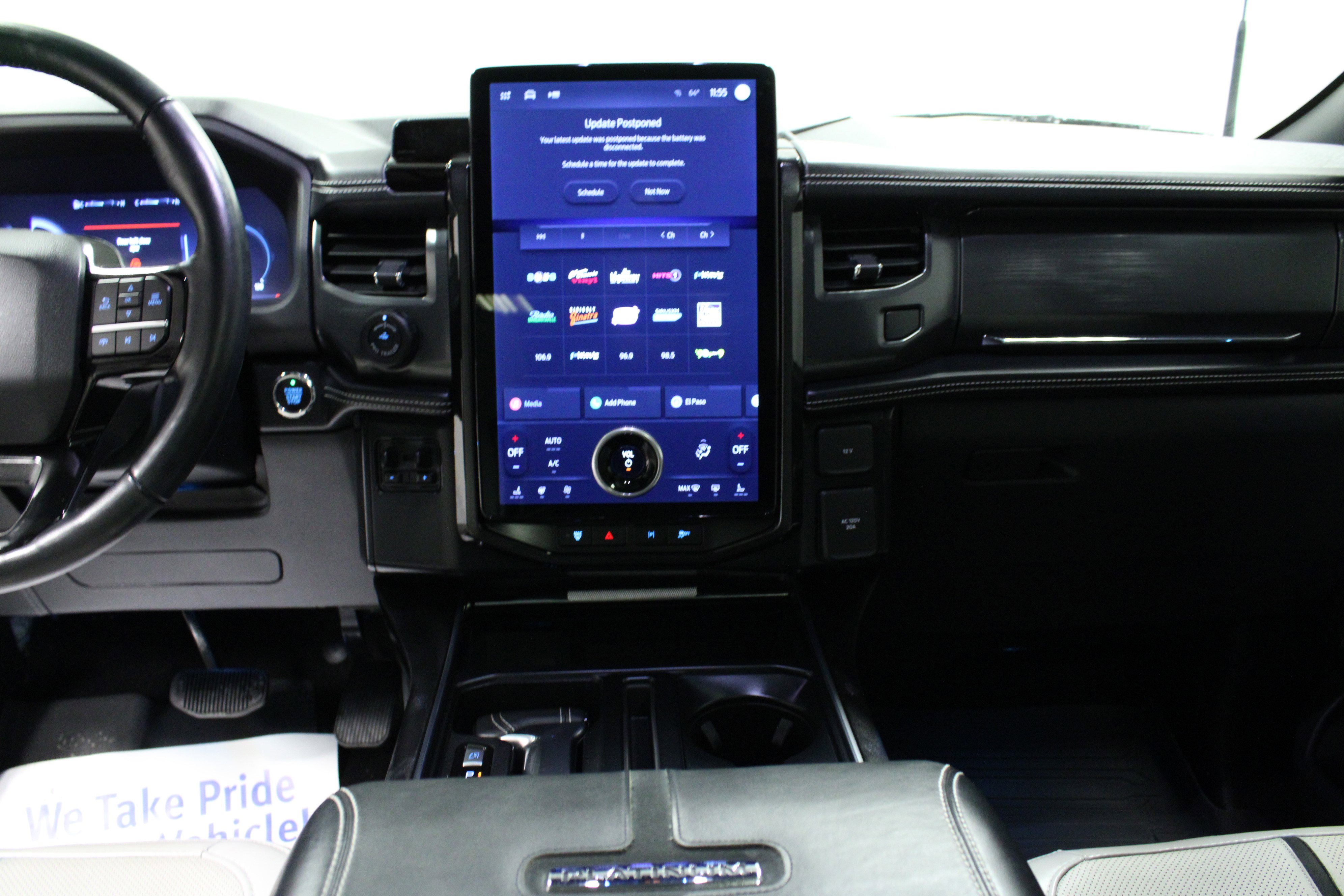 Used 2023 Ford F150 Lightning Platinum image 18