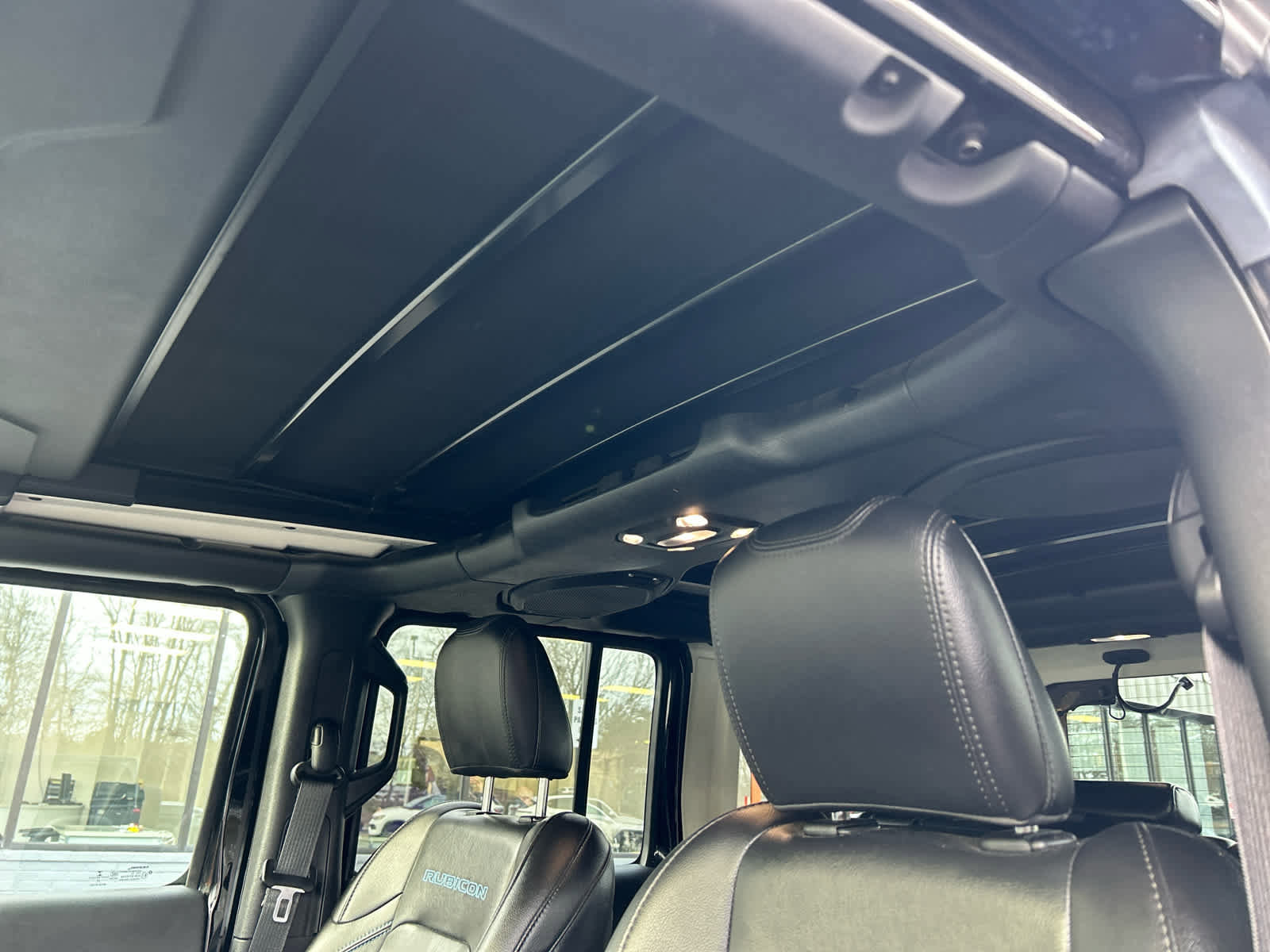 Used 2022 Jeep Wrangler Unlimited Rubicon 4xe w/ Cold Weather Group image 31