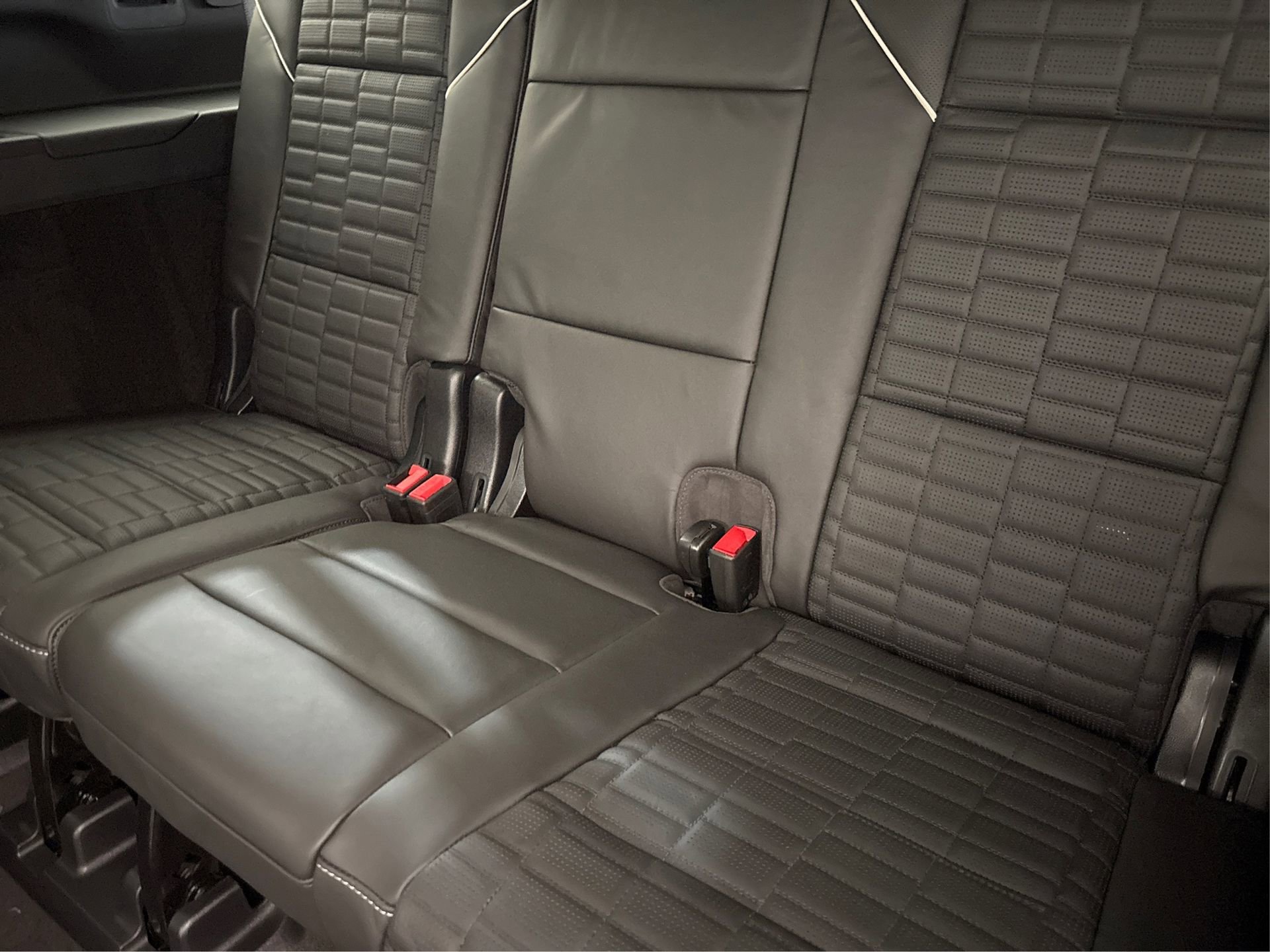 New 2025 Cadillac Escalade ESV Sport Platinum image 12