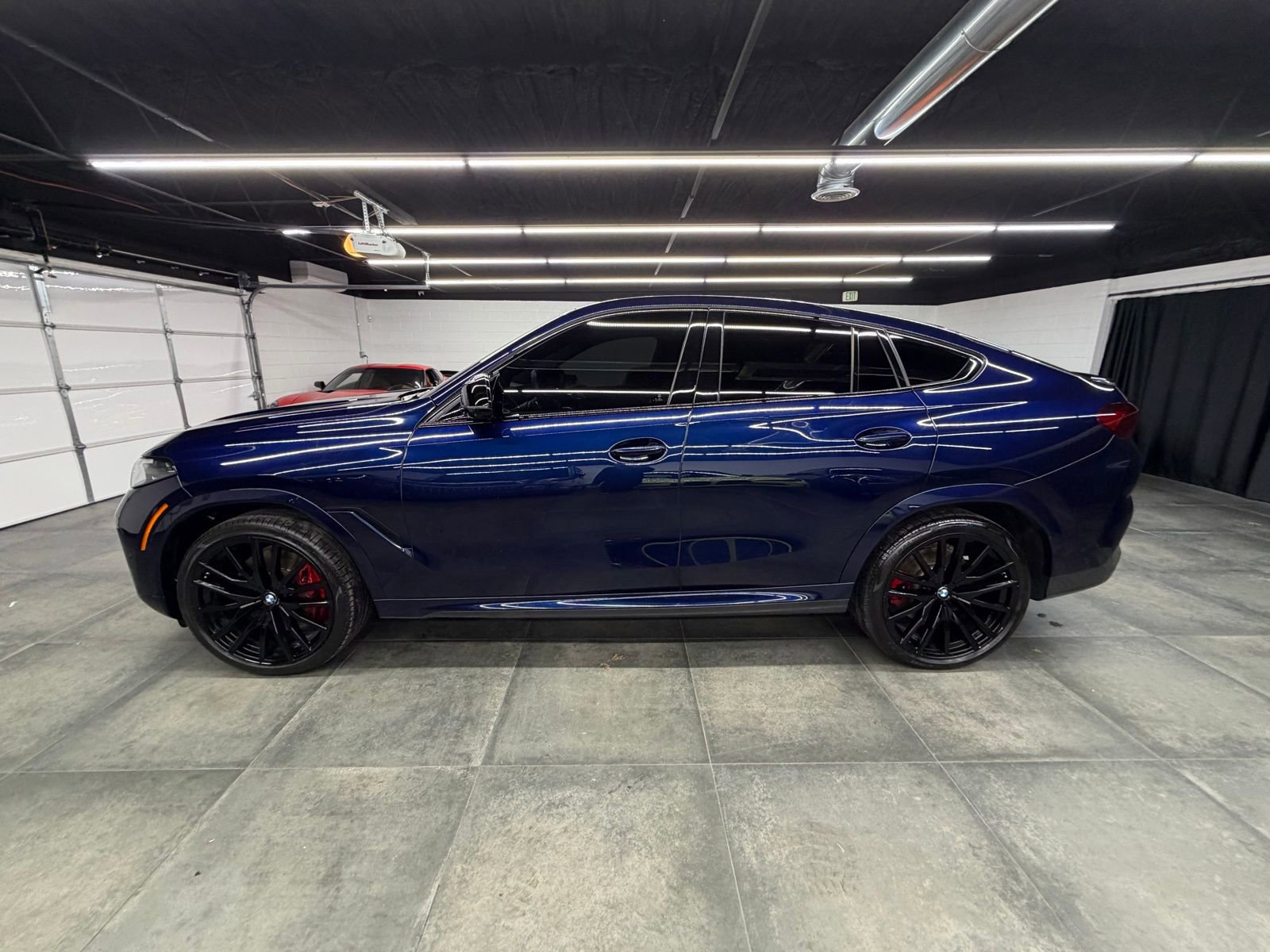 Used 2024 BMW X6 M60i image 3