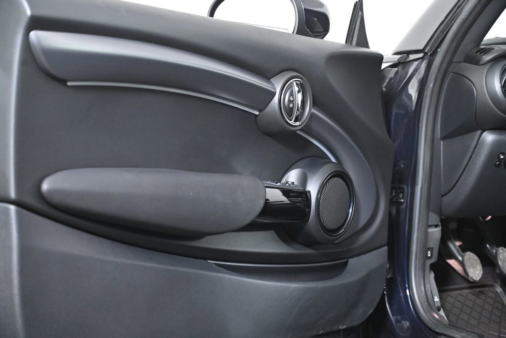 Used 2022 MINI Cooper S image 28