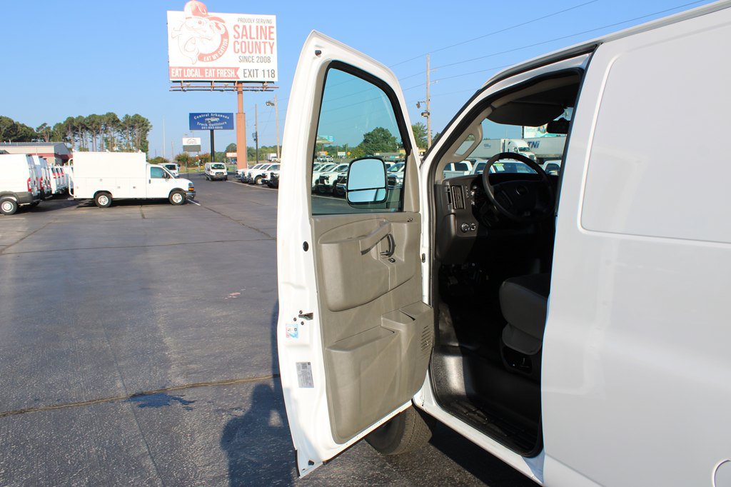 Used 2024 Chevrolet Express 2500 w/ Driver Convenience Package RWD image 22