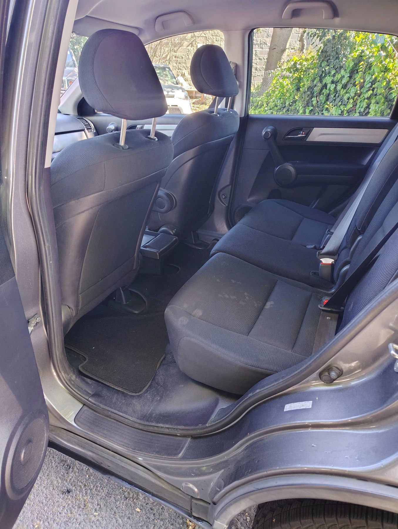 Used 2011 Honda CR-V LX image 12