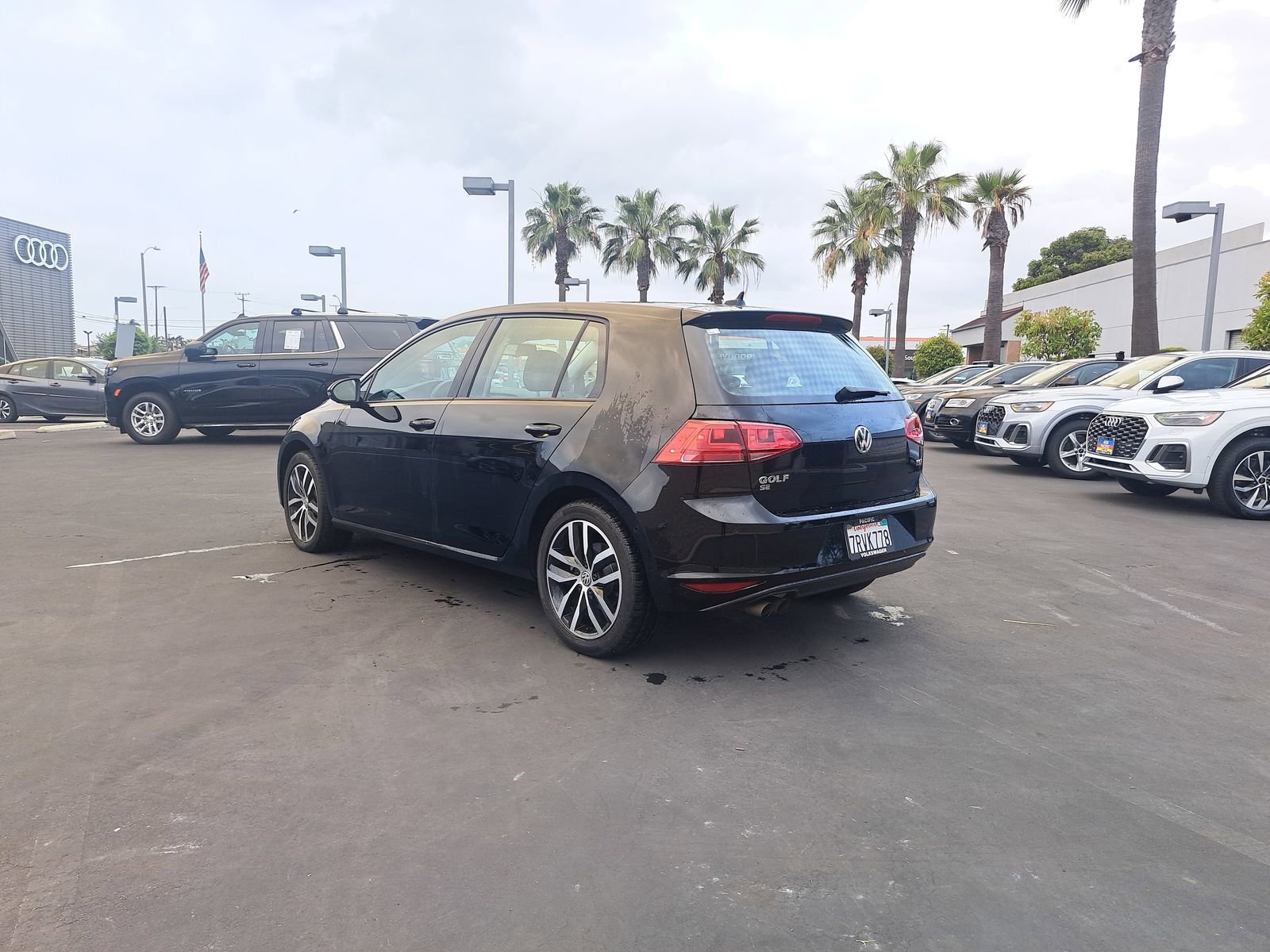 Used 2016 Volkswagen Golf SE w/ Lighting Package image 4