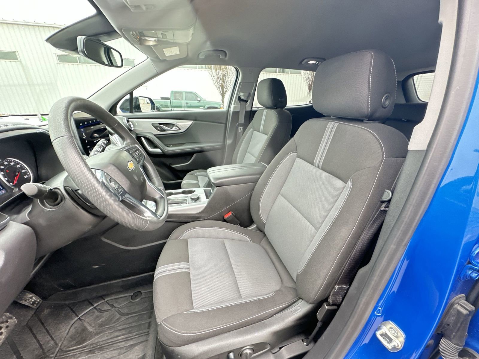 Used 2024 Chevrolet Blazer LT w/ Convenience Package FWD image 18