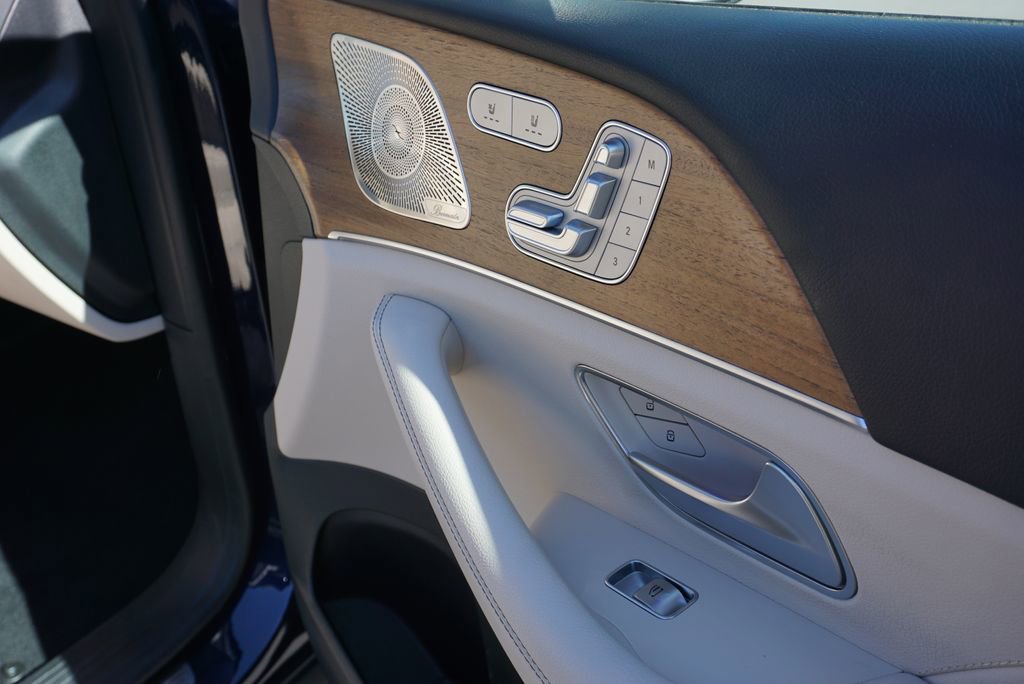 Used 2022 Mercedes-Benz GLS 450 4MATIC image 48