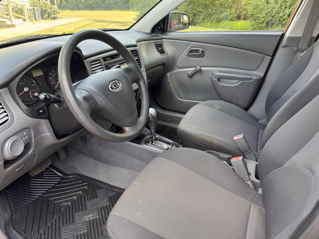 Used 2008 Kia Rio LX FWD image 9