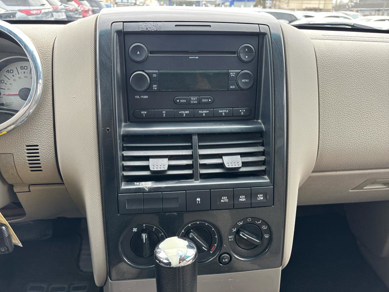 Used 2007 Ford Explorer Sport Trac XLT image 21