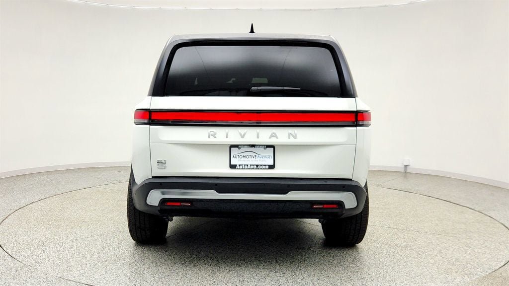 Used 2024 Rivian R1S Adventure AWD/4WD image 6