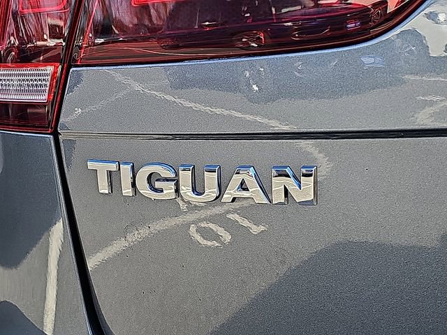 Used 2021 Volkswagen Tiguan S image 31