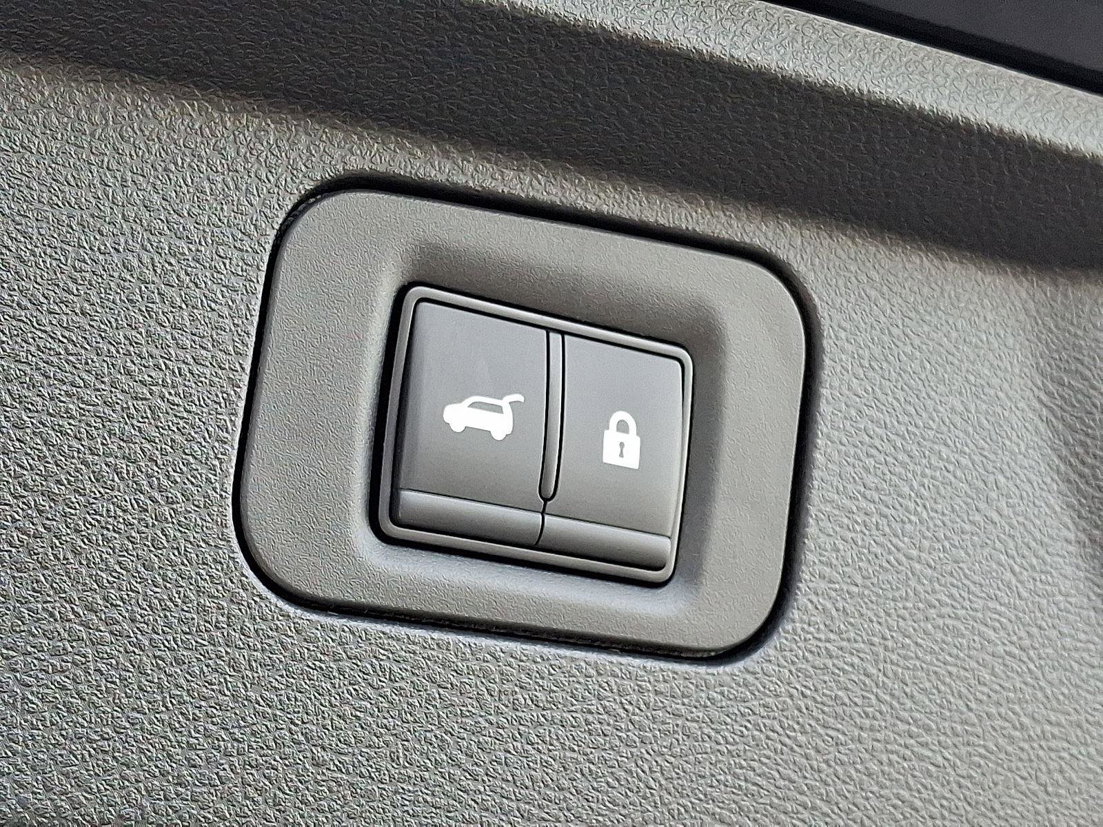 Used 2025 Nissan Armada Platinum Reserve w/ Convenience Package image 30