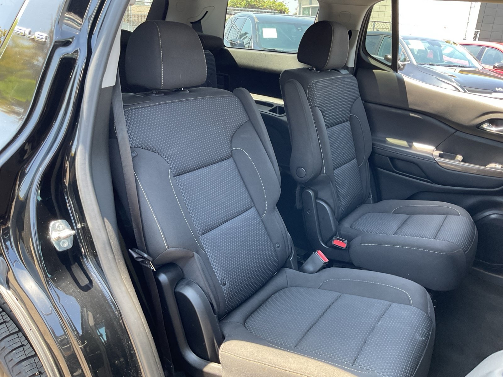 Used 2021 GMC Acadia SLE w/ Driver Convenience Package FWD image 20