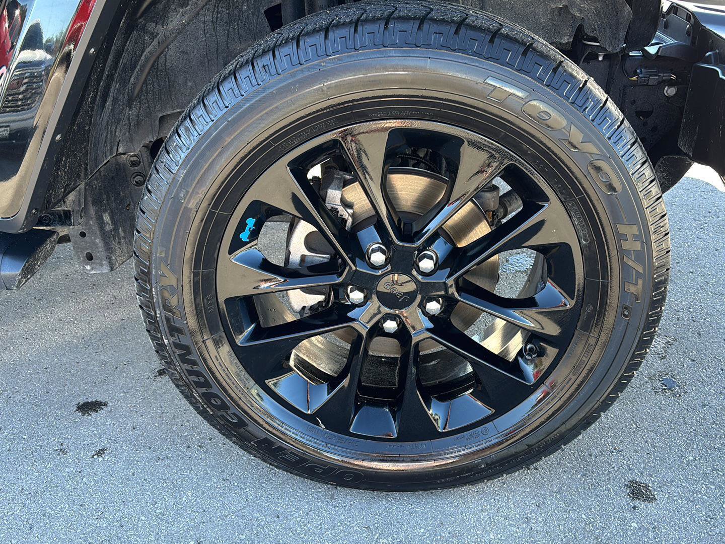 Used 2023 Jeep Wrangler Sahara image 12