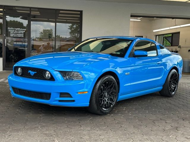 Used 2014 Ford Mustang GT w/ Equipment Group 301A RWD image 23