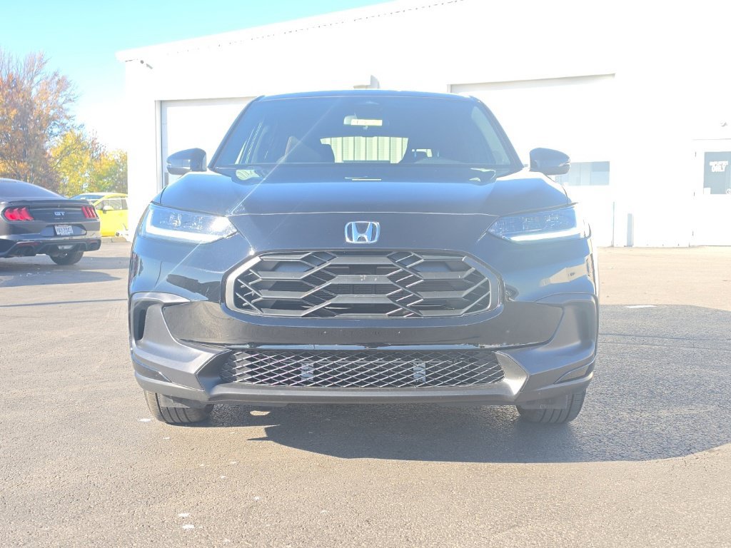 Used 2026 Honda HR-V Sport image 2