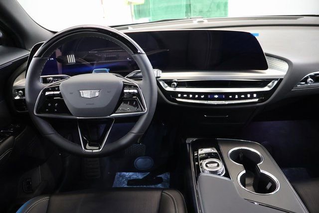 New 2026 Cadillac Lyriq Luxury image 11