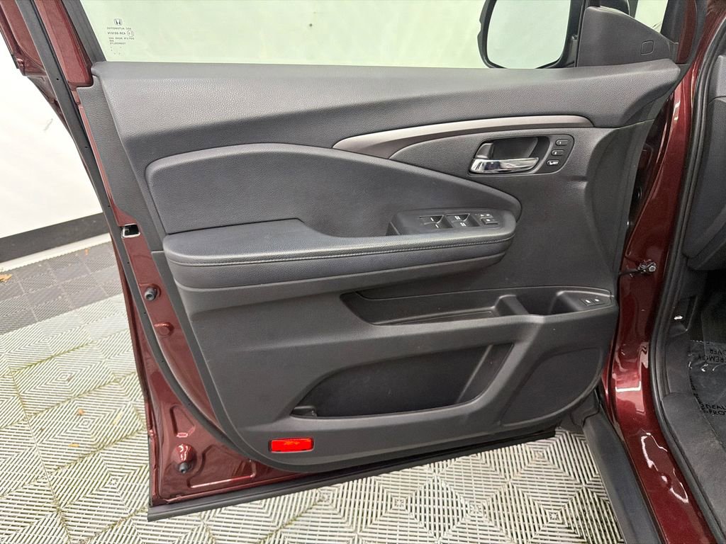 Used 2020 Honda Passport EX-L image 11