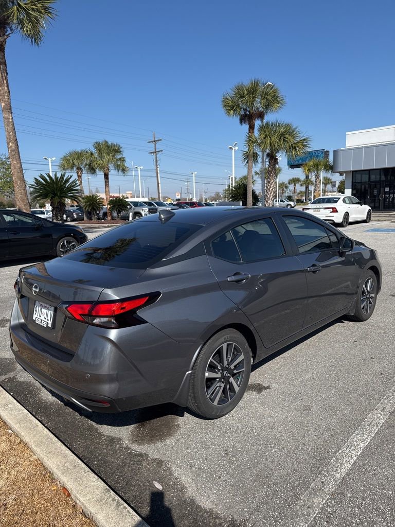 Used 2025 Nissan Versa SV w/ Trunk Package image 5