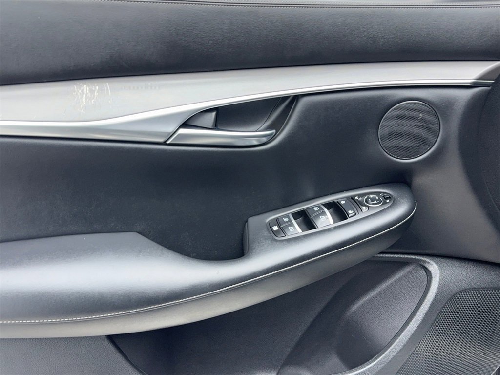 Used 2022 INFINITI QX50 Luxe w/ Appearance Package image 38