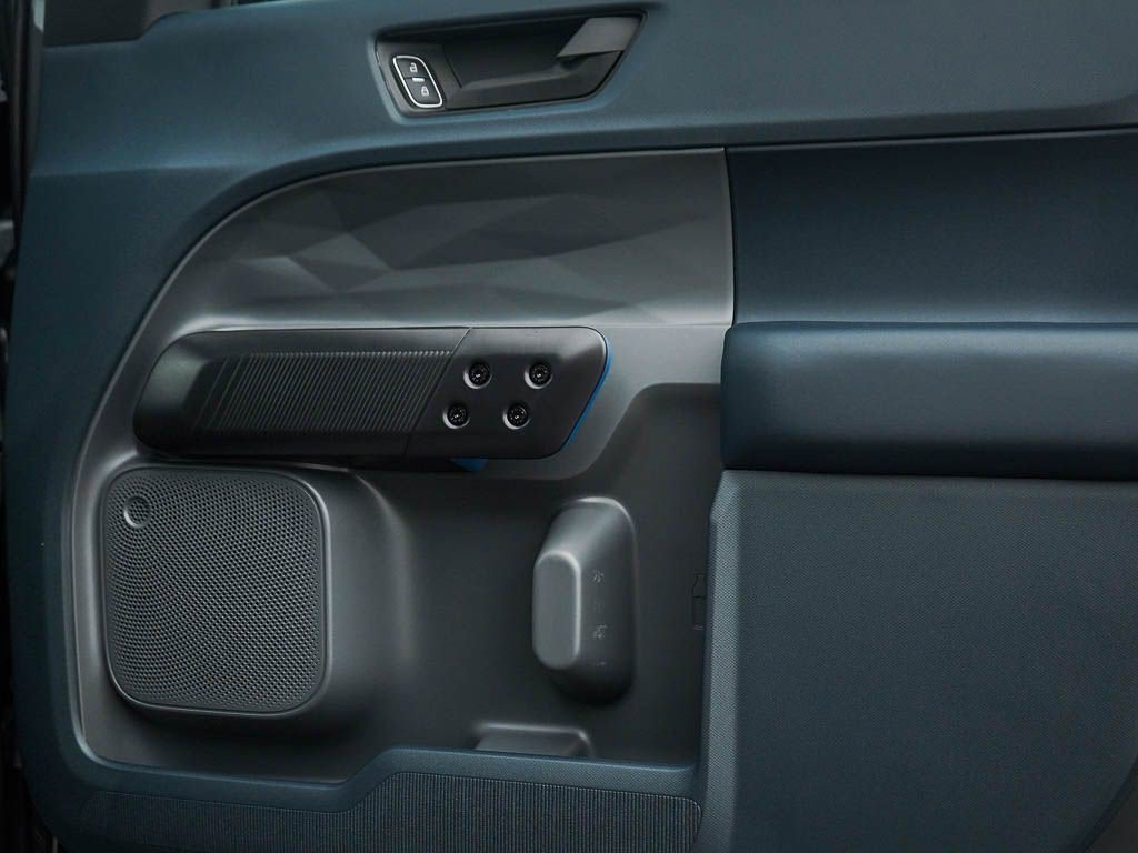New 2026 Ford Maverick Lobo AWD/4WD image 7