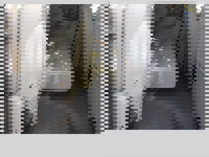 Used 2009 GMC Sierra 3500 SLT w/ SLT Convenience Package image 35