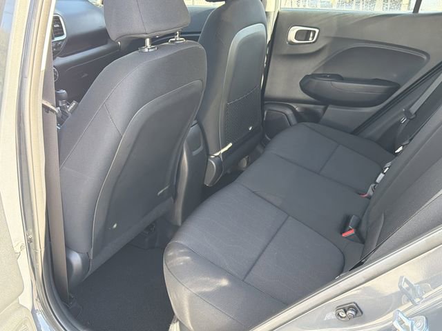Used 2024 Hyundai Venue SE image 20