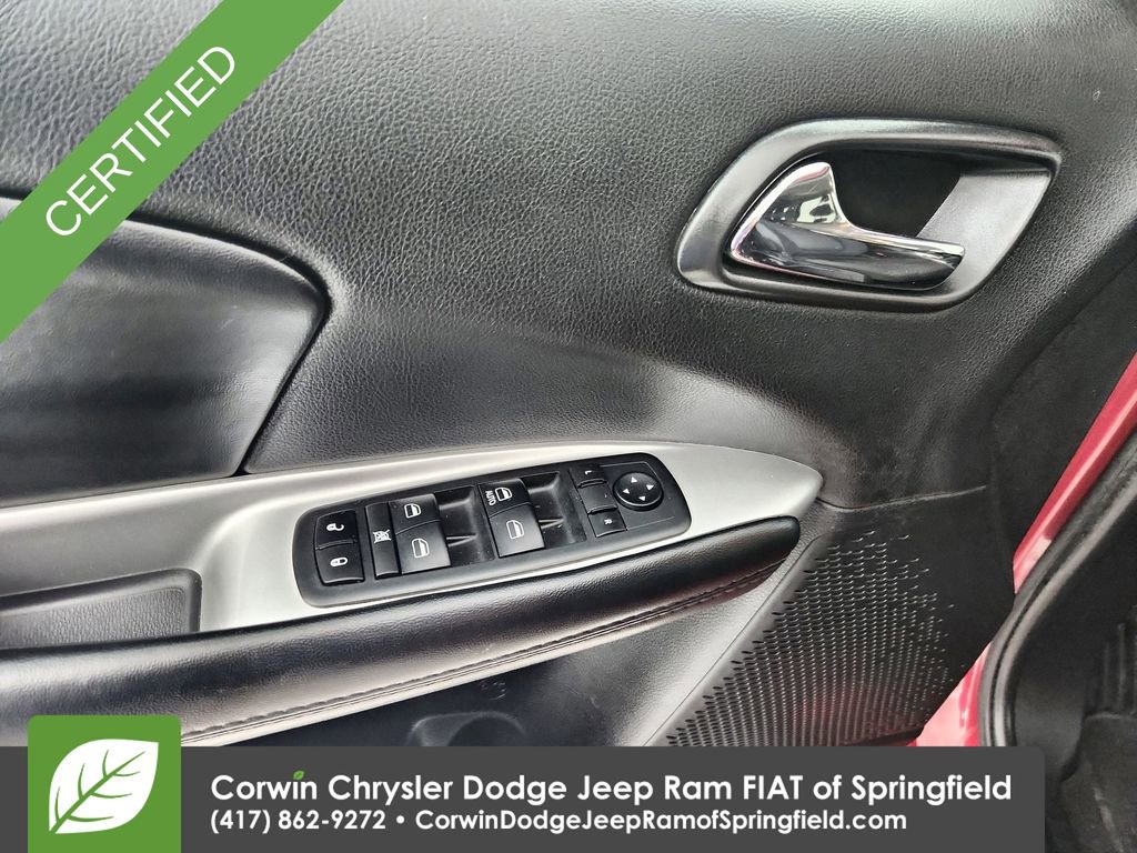 Used 2017 Dodge Journey SE w/ Flexible Seating Group image 12