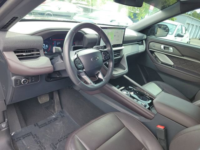 Used 2025 Ford Explorer Platinum w/ Ultimate Package image 12