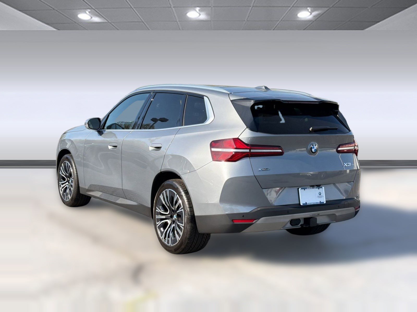 Used 2025 BMW X3 xDrive30i w/ Premium Package AWD/4WD image 3