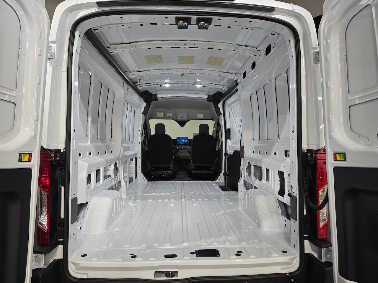 New 2026 Ford Transit 250 148 Medium Roof image 11
