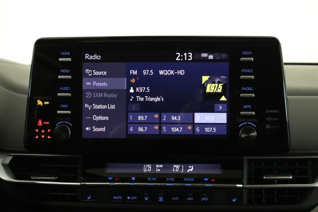 Used 2024 Toyota Sienna XLE image 30