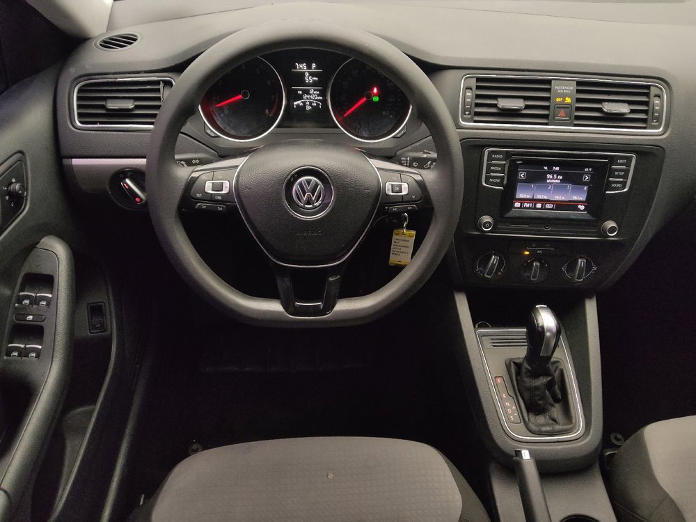 Used 2017 Volkswagen Jetta S image 22