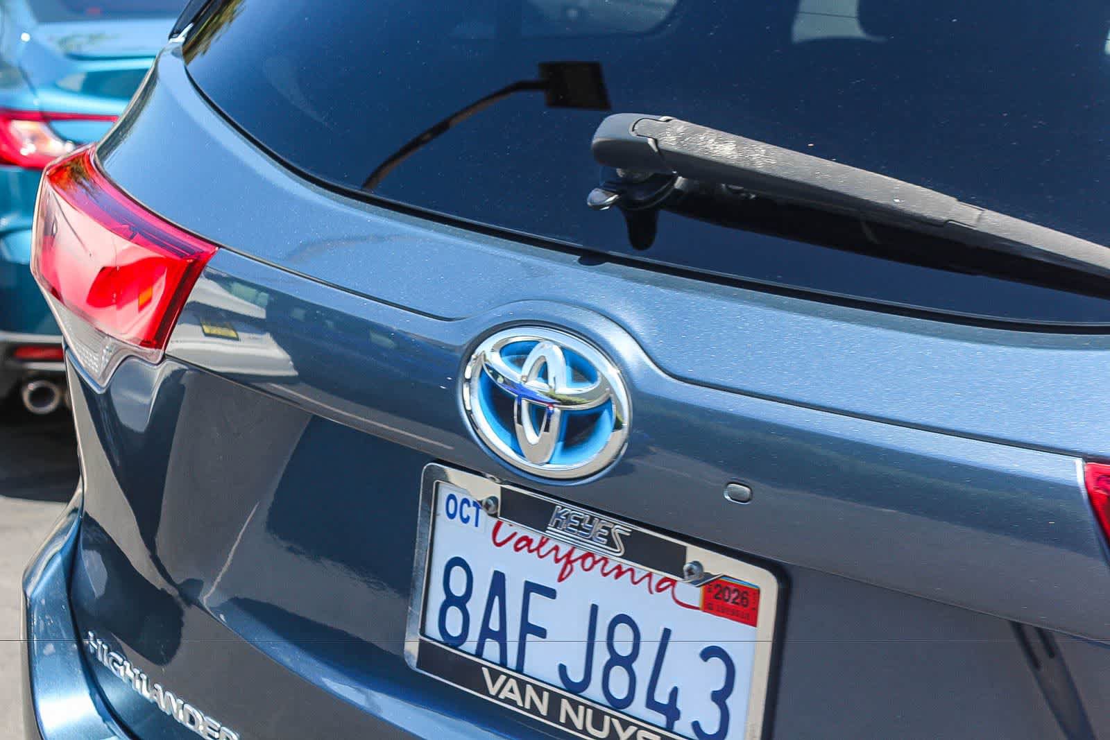Used 2017 Toyota Highlander Limited AWD/4WD image 9