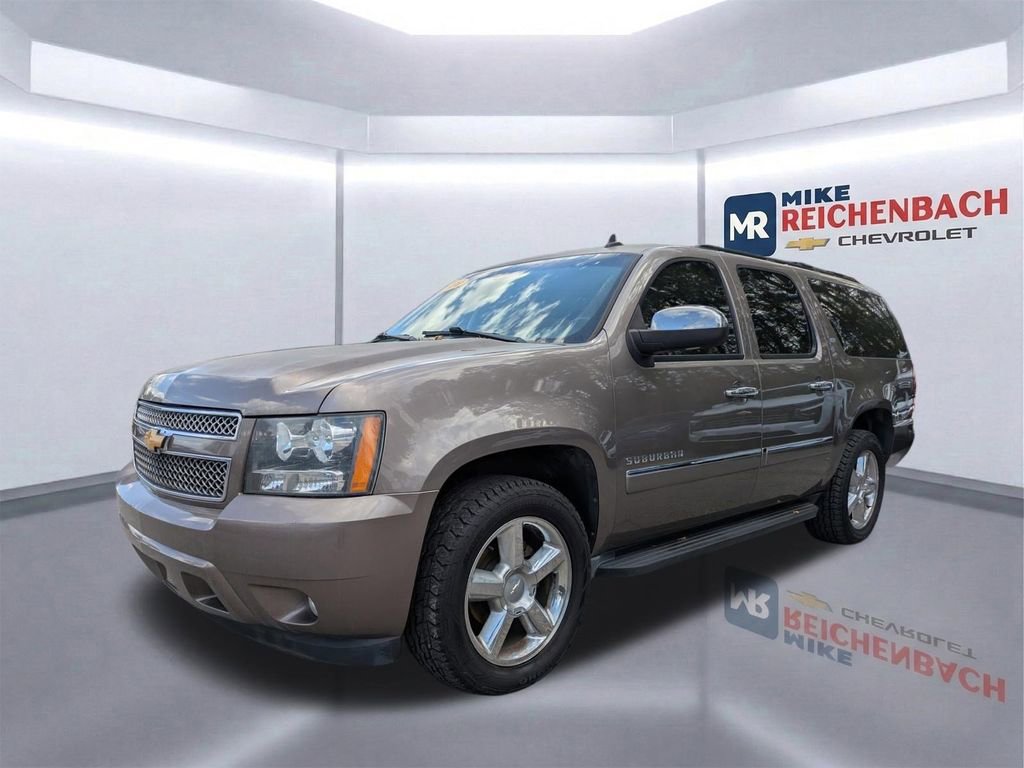 Used 2014 Chevrolet Suburban LTZ image 8