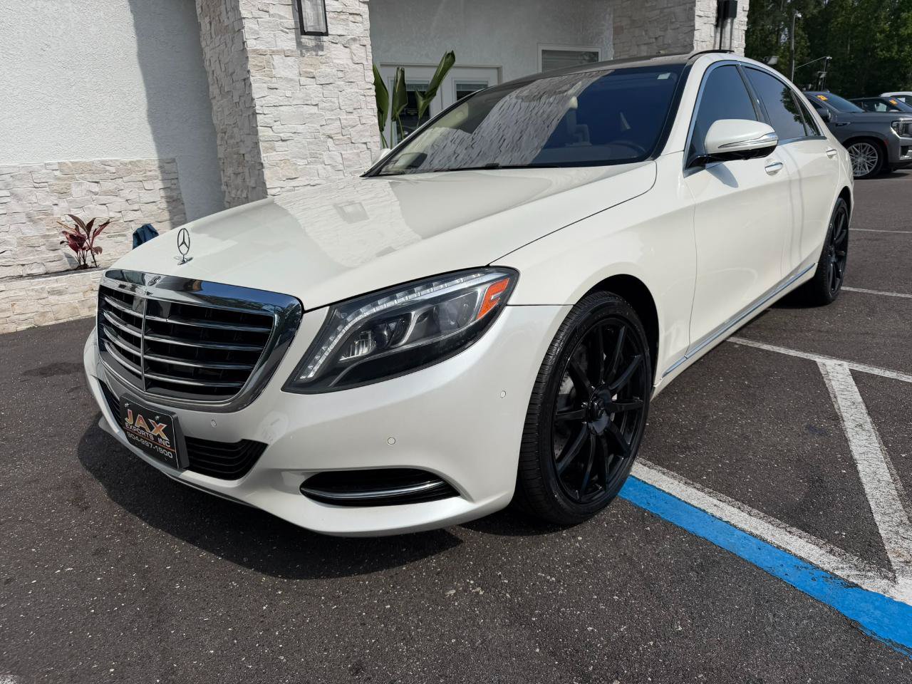 Used 2014 Mercedes-Benz S 550 Sedan image 3