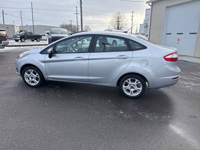 Used 2016 Ford Fiesta SE w/ Cold Weather Package image 7