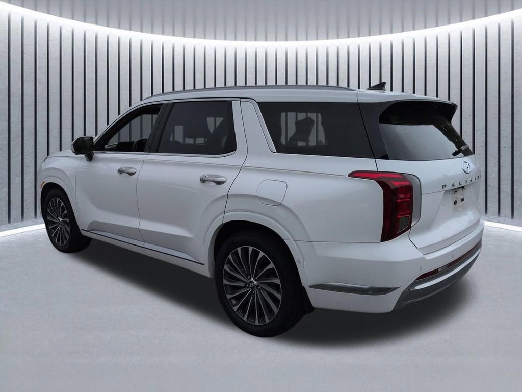 Used 2023 Hyundai Palisade Calligraphy image 7
