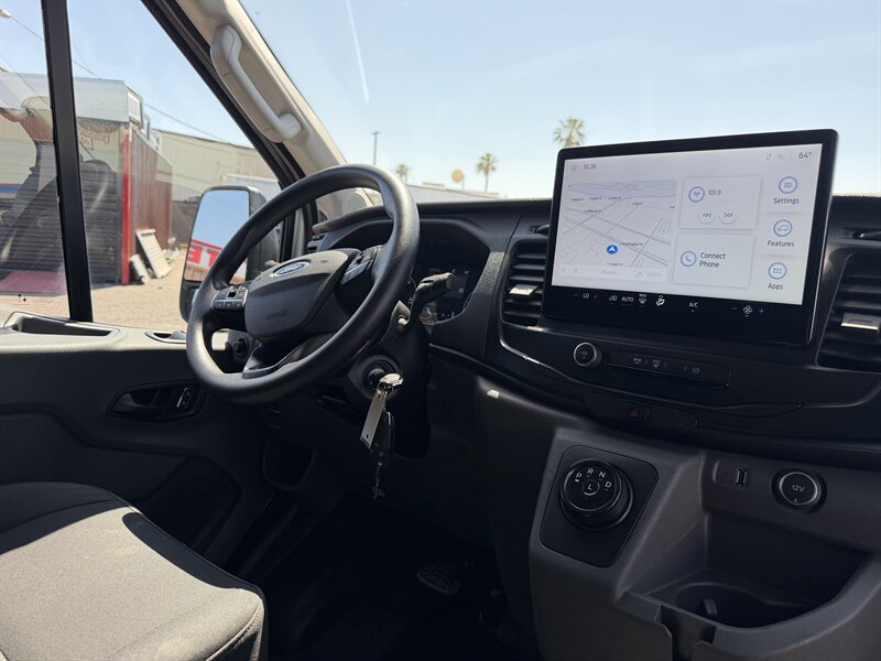 Used 2023 Ford E-Transit Medium Roof RWD image 15
