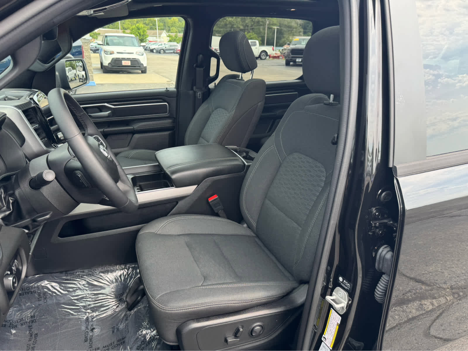 Used 2025 RAM 1500 Big Horn image 13