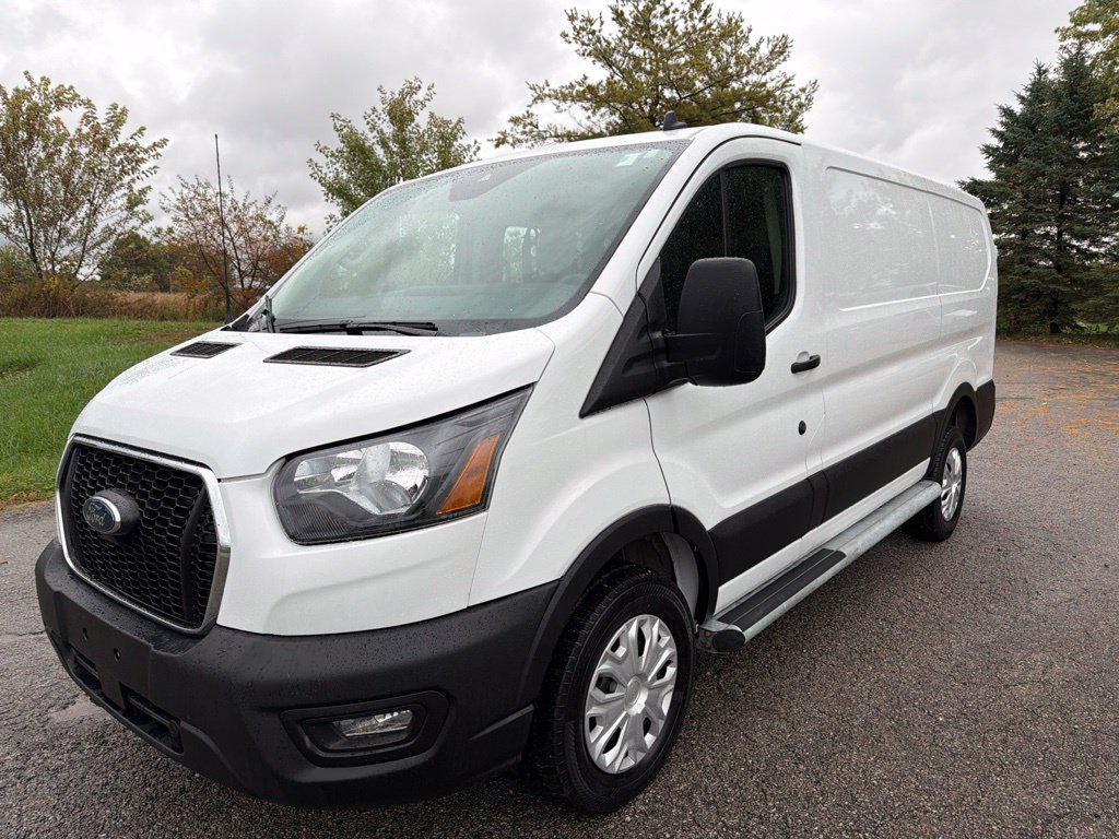 Used 2025 Ford Transit 250 Low Roof w/ Exterior Upgrade Package RWD image 2