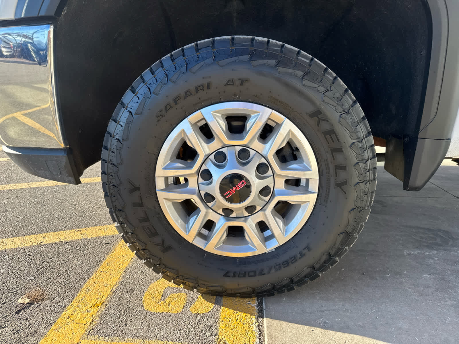 Used 2021 GMC Sierra 2500 SLE w/ SLE Convenience Package image 9