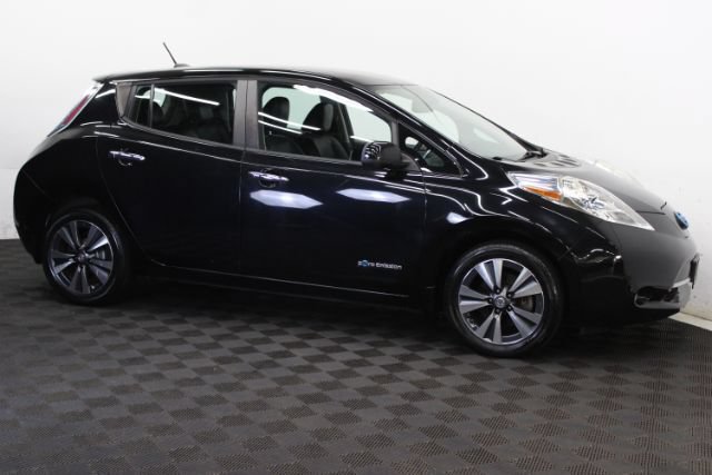 Used 2015 Nissan Leaf SL w/ Premium Package FWD image 4