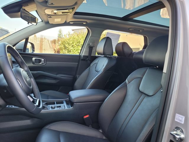 Certified 2024 Kia Sorento S w/ Panoramic Sunroof Package FWD image 13